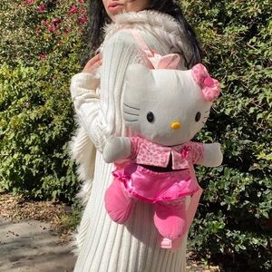 Y2K Oversized Hello Kitty Plushy Backpack